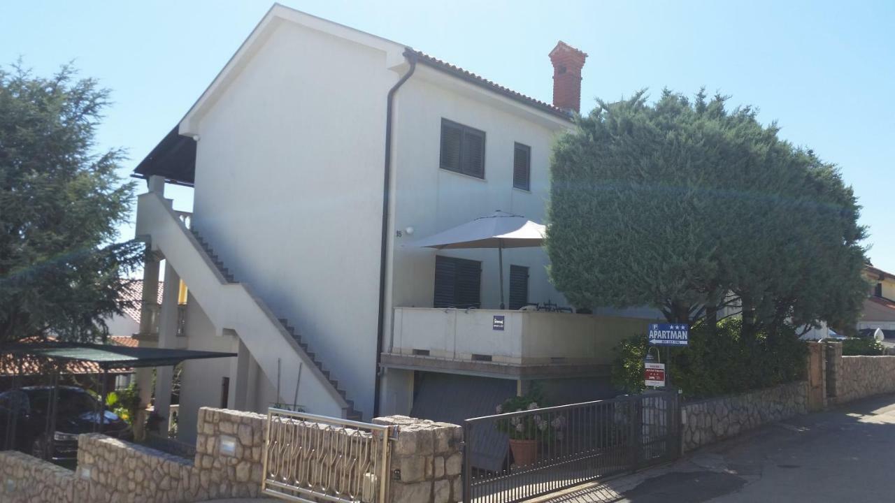 Apartments Golub Krk Town Eksteriør bilde